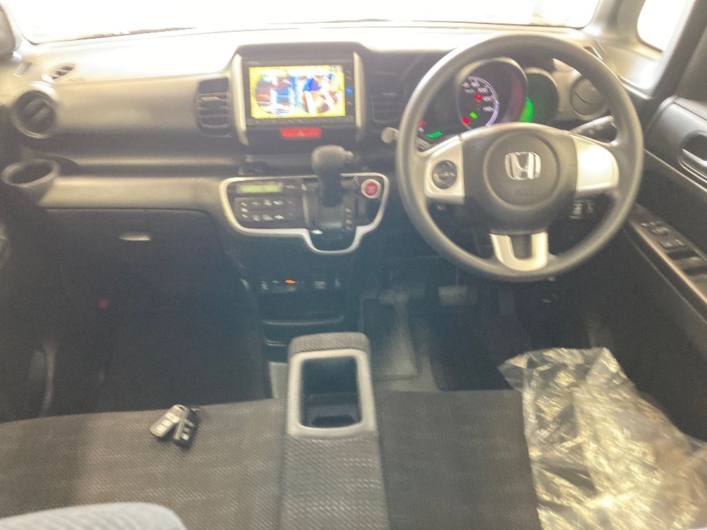 HONDA N-BOX