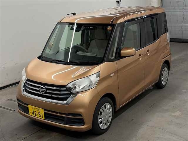 NISSAN DAYZ ROOX