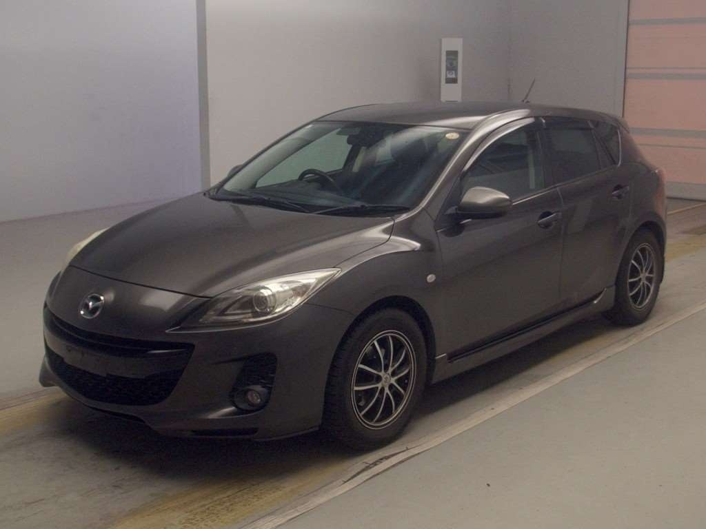 MAZDA AXELA