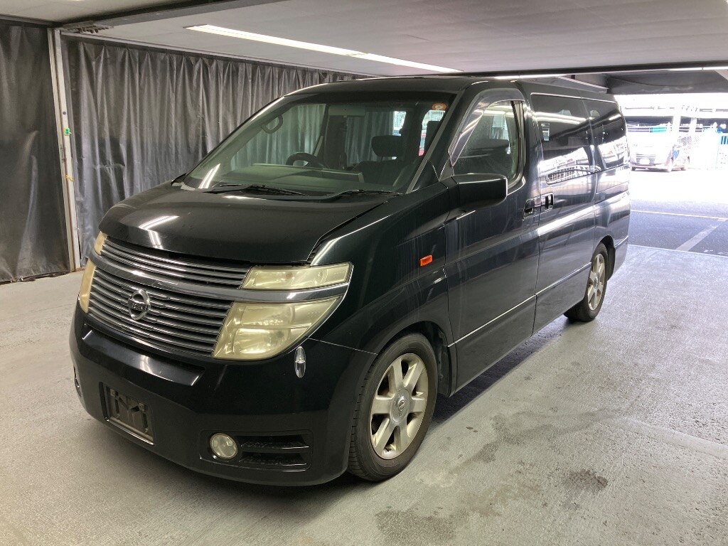 NISSAN ELGRAND