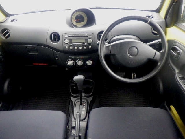 DAIHATSU ESSE