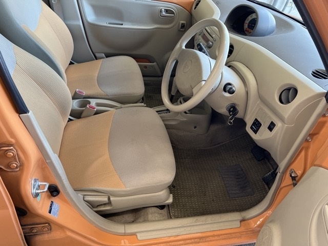 DAIHATSU ESSE