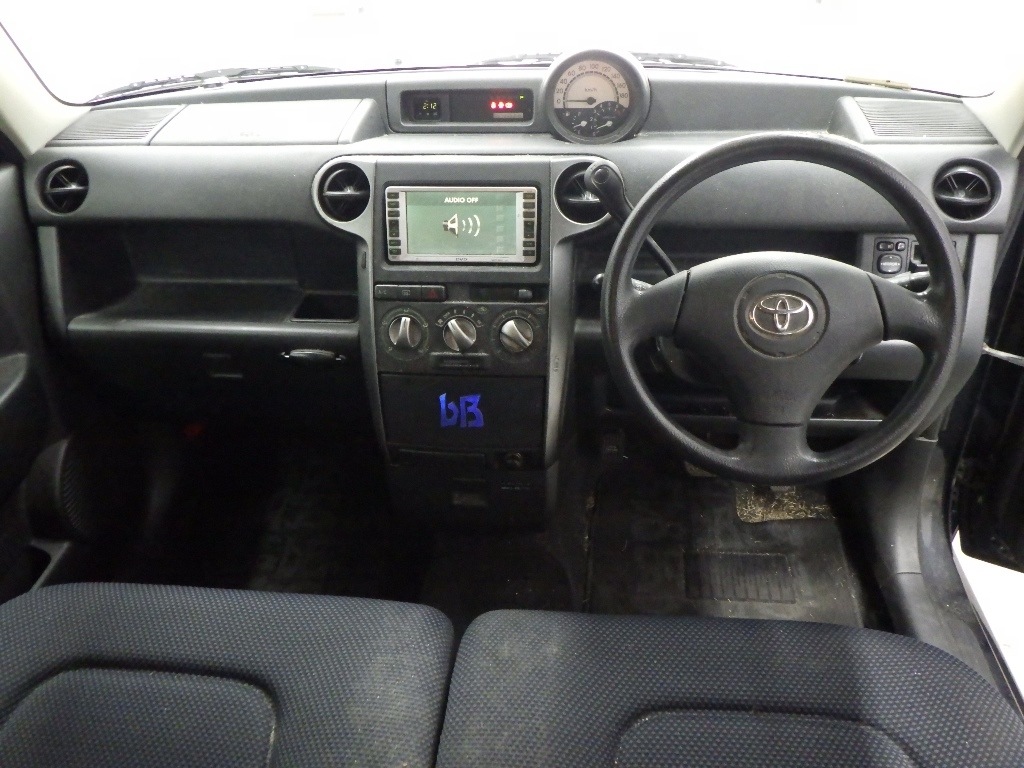 TOYOTA BB
