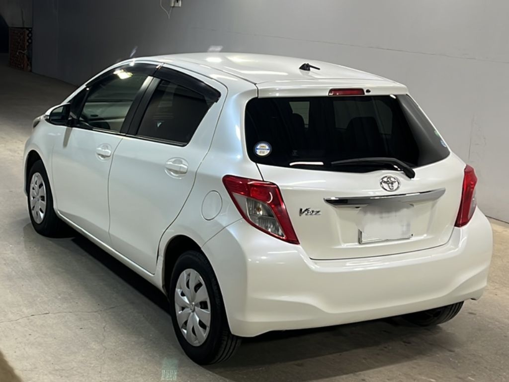 TOYOTA VITZ