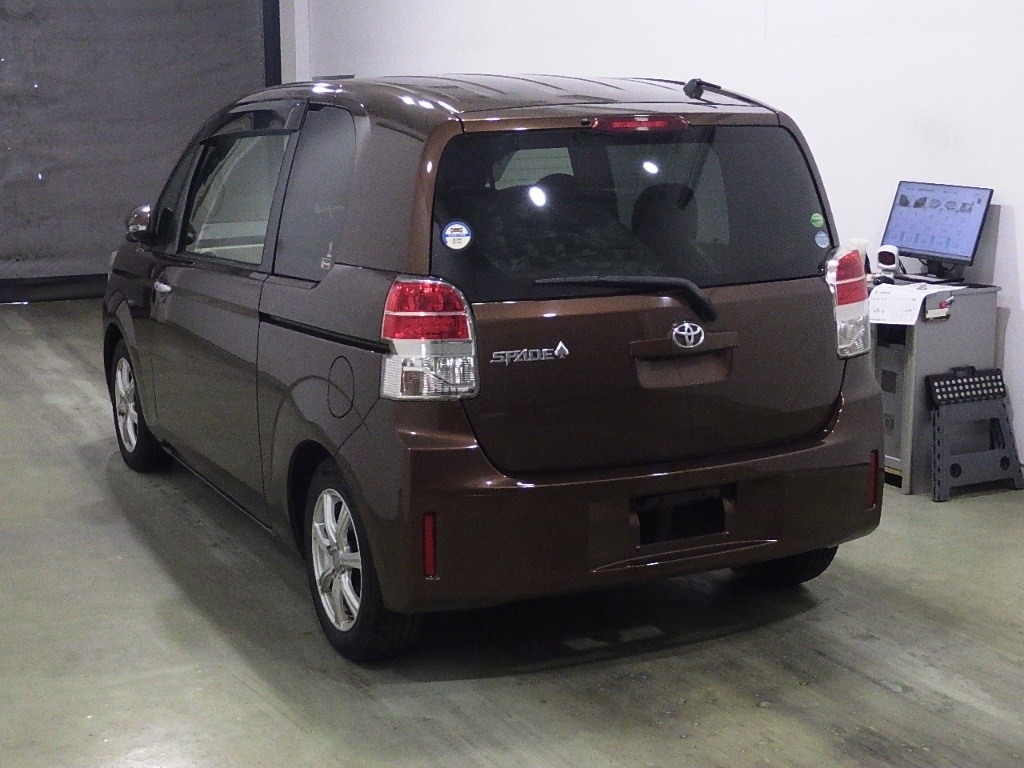 TOYOTA SPADE