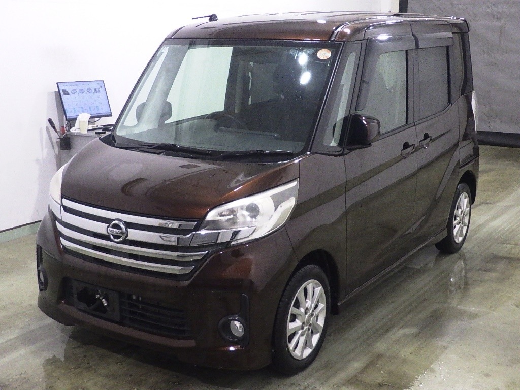 NISSAN DAYZ ROOX