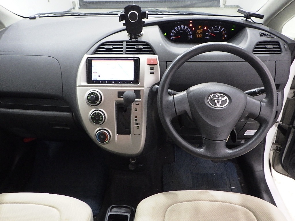 TOYOTA RACTIS