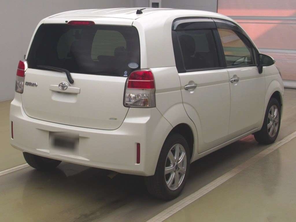 TOYOTA SPADE