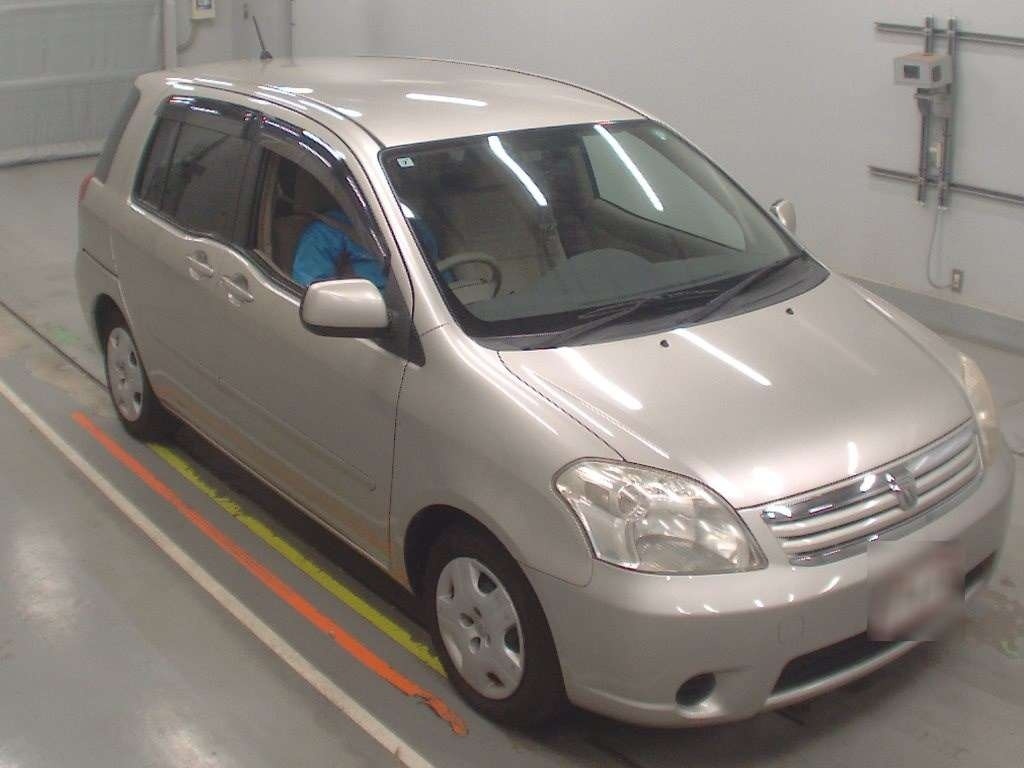 TOYOTA RAUM