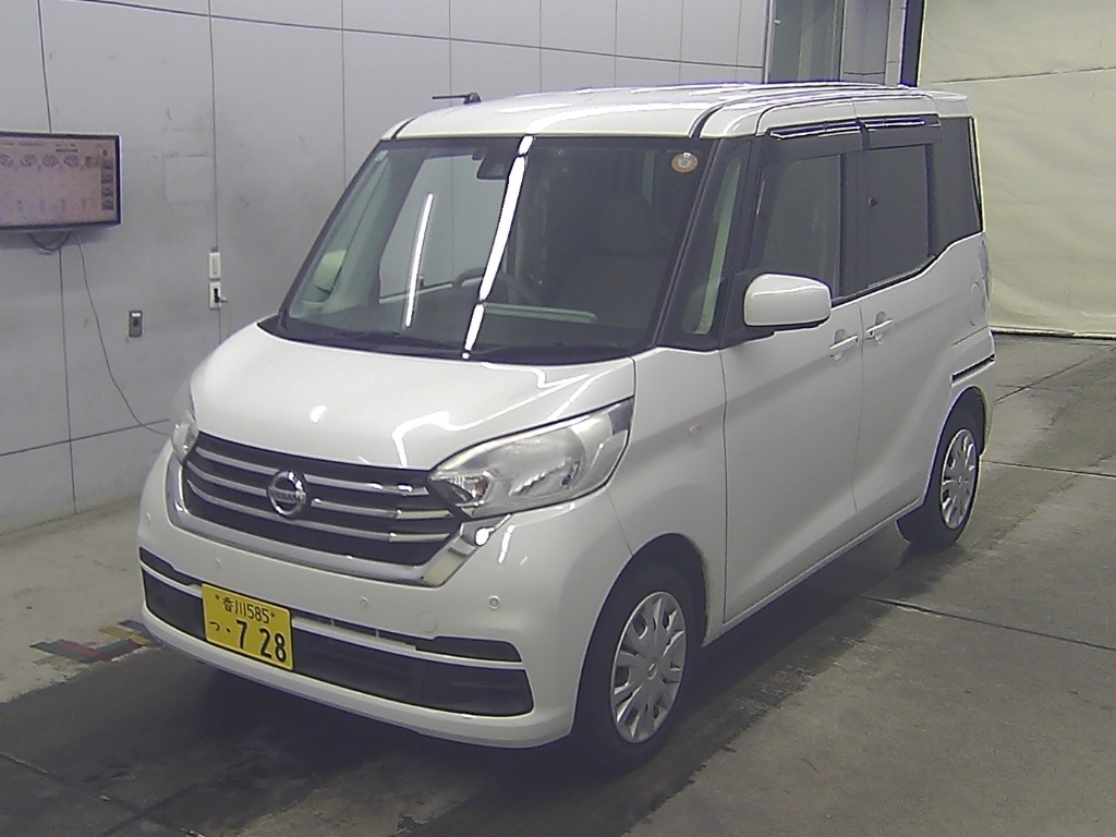 NISSAN DAYZ ROOX