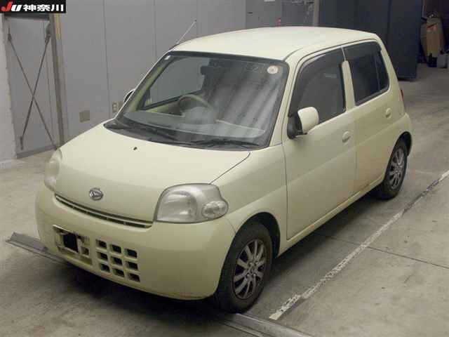 DAIHATSU ESSE