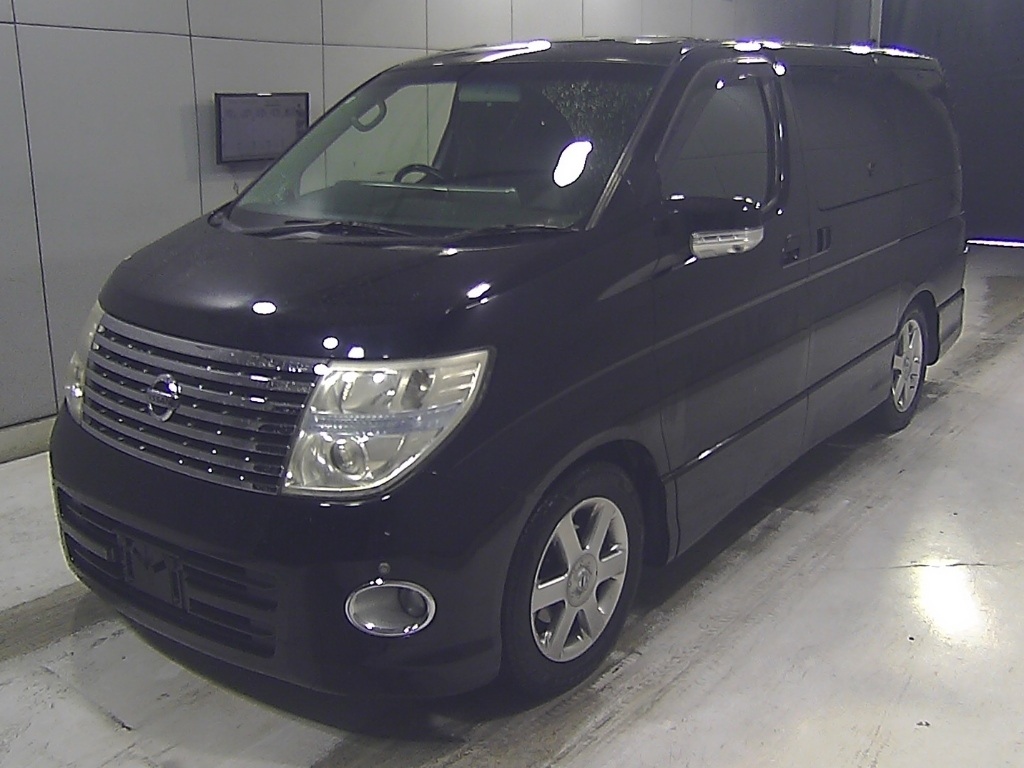 NISSAN ELGRAND
