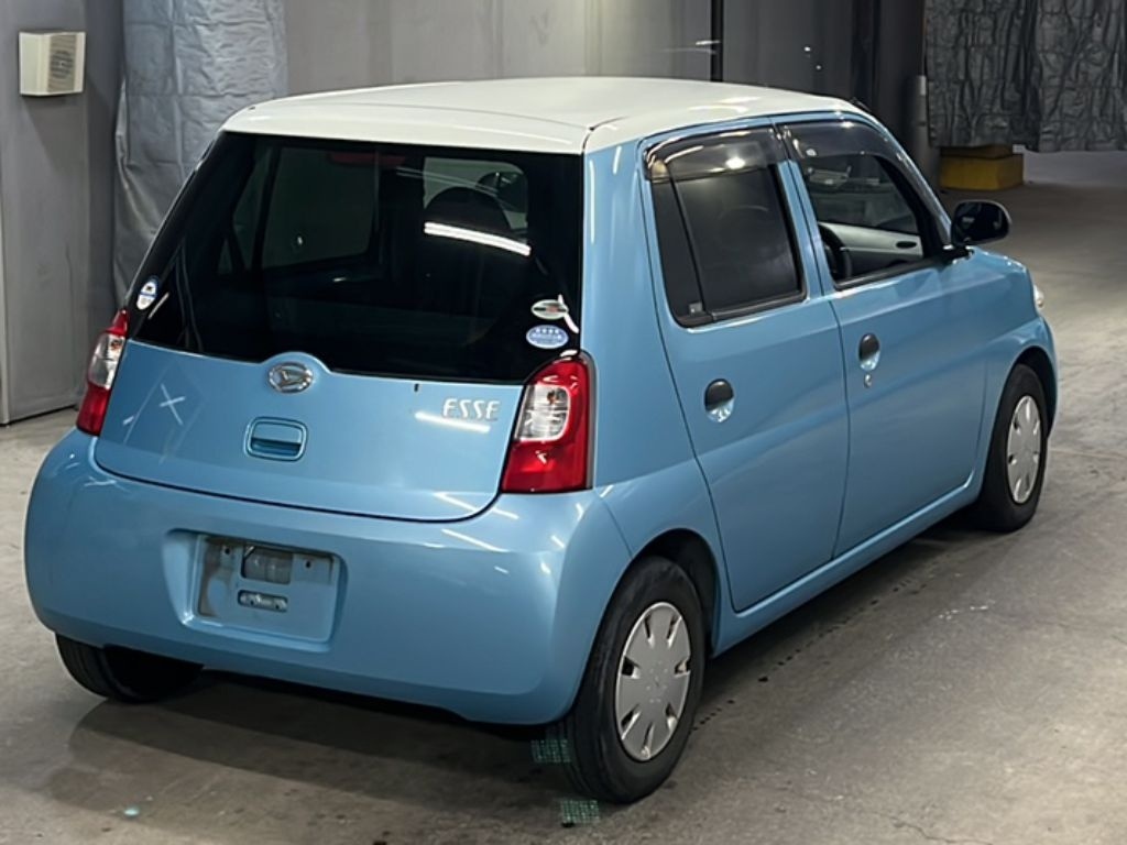 DAIHATSU ESSE