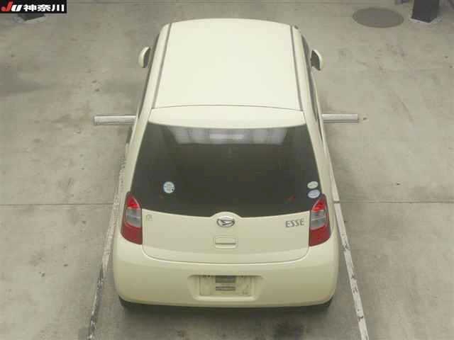 DAIHATSU ESSE