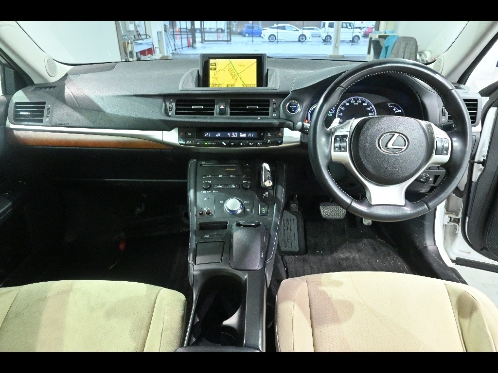 LEXUS CT200H
