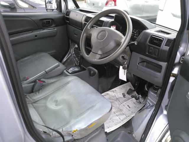 MITSUBISHI MINICAB
