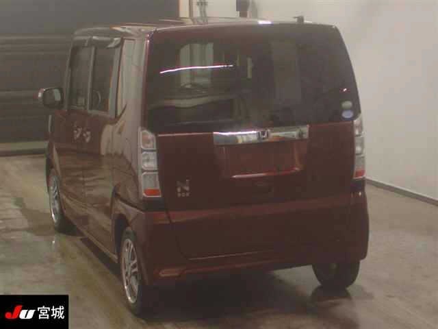 HONDA N-BOX