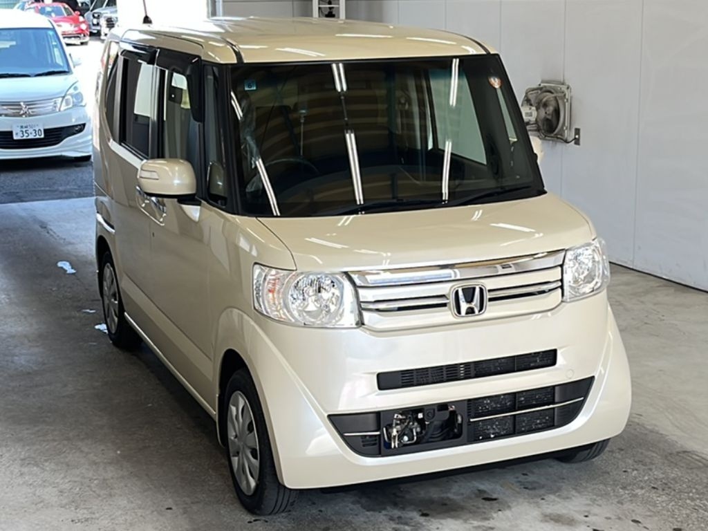 HONDA N-BOX