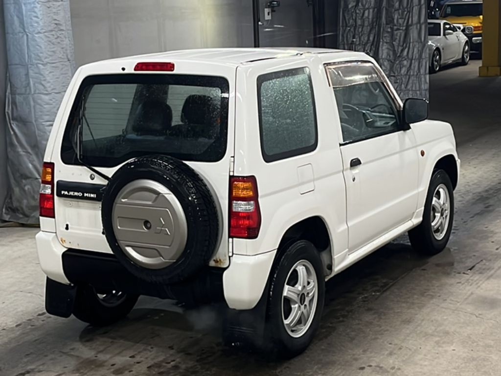 MITSUBISHI PAJERO MINI
