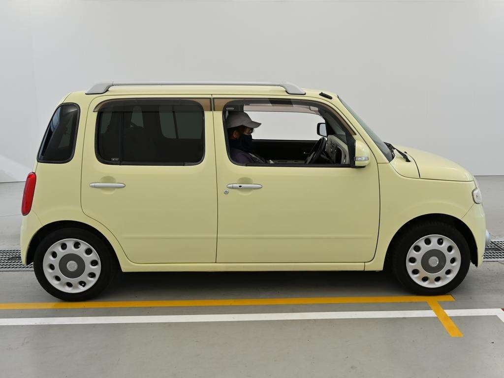 DAIHATSU MIRA COCOA