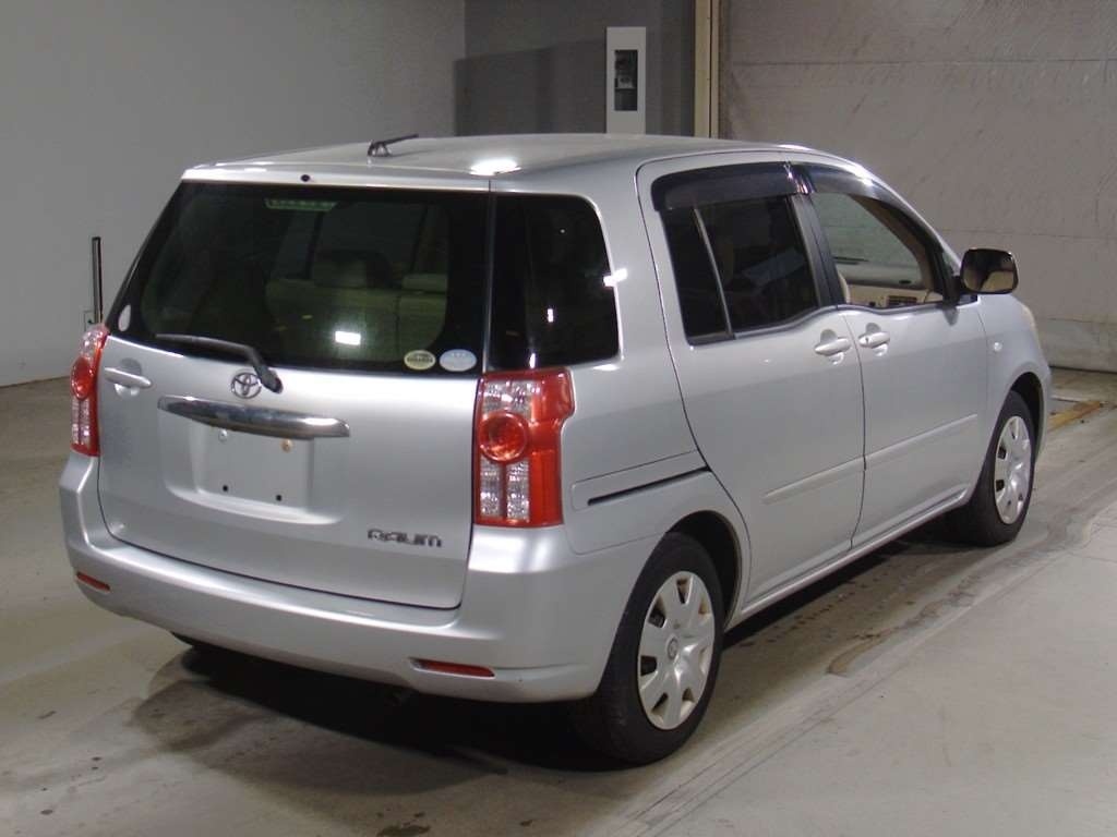 TOYOTA RAUM