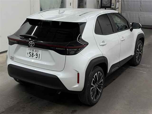 TOYOTA YARIS CROSS