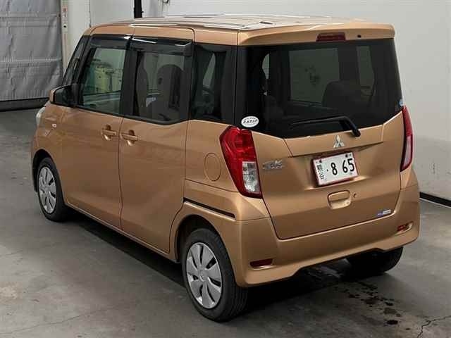MITSUBISHI EK SPACE