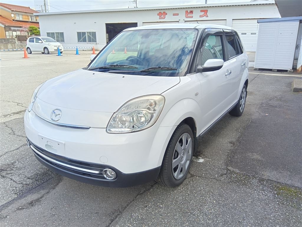 MAZDA VERISA