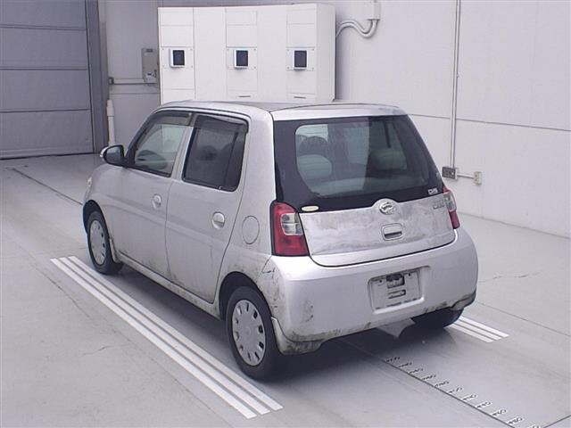 DAIHATSU ESSE