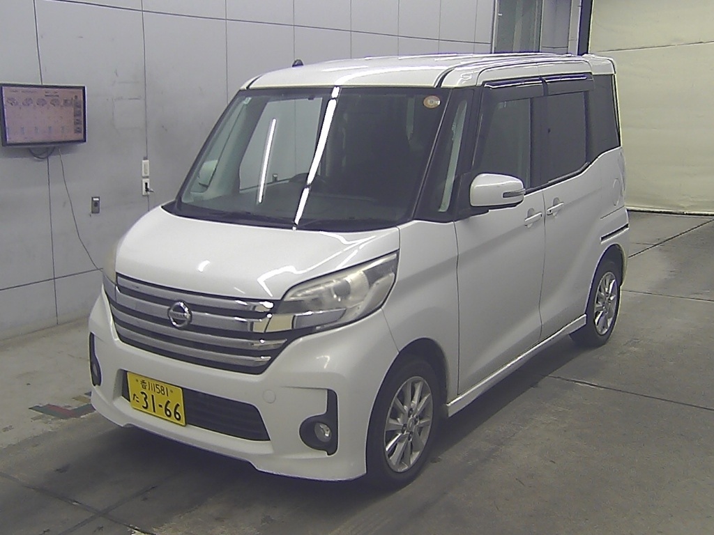 NISSAN DAYZ ROOX