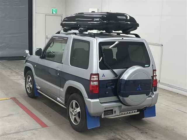 MITSUBISHI PAJERO MINI