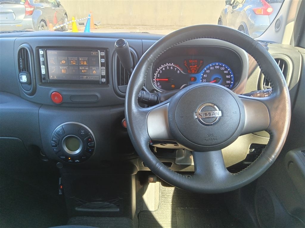 NISSAN CUBE