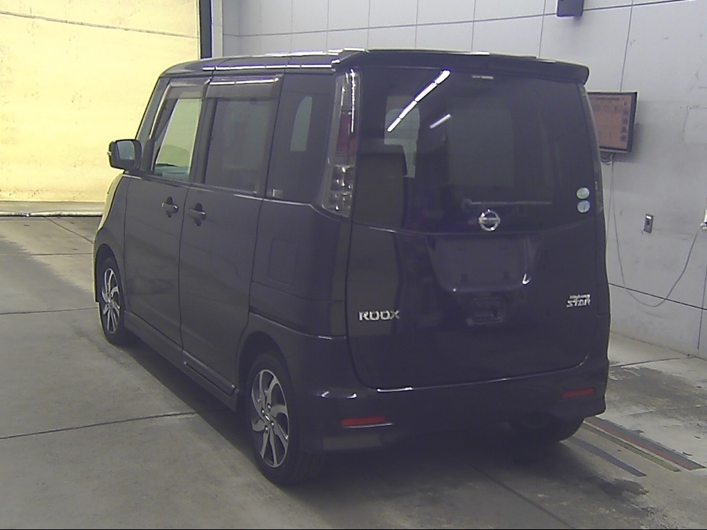 NISSAN ROOX