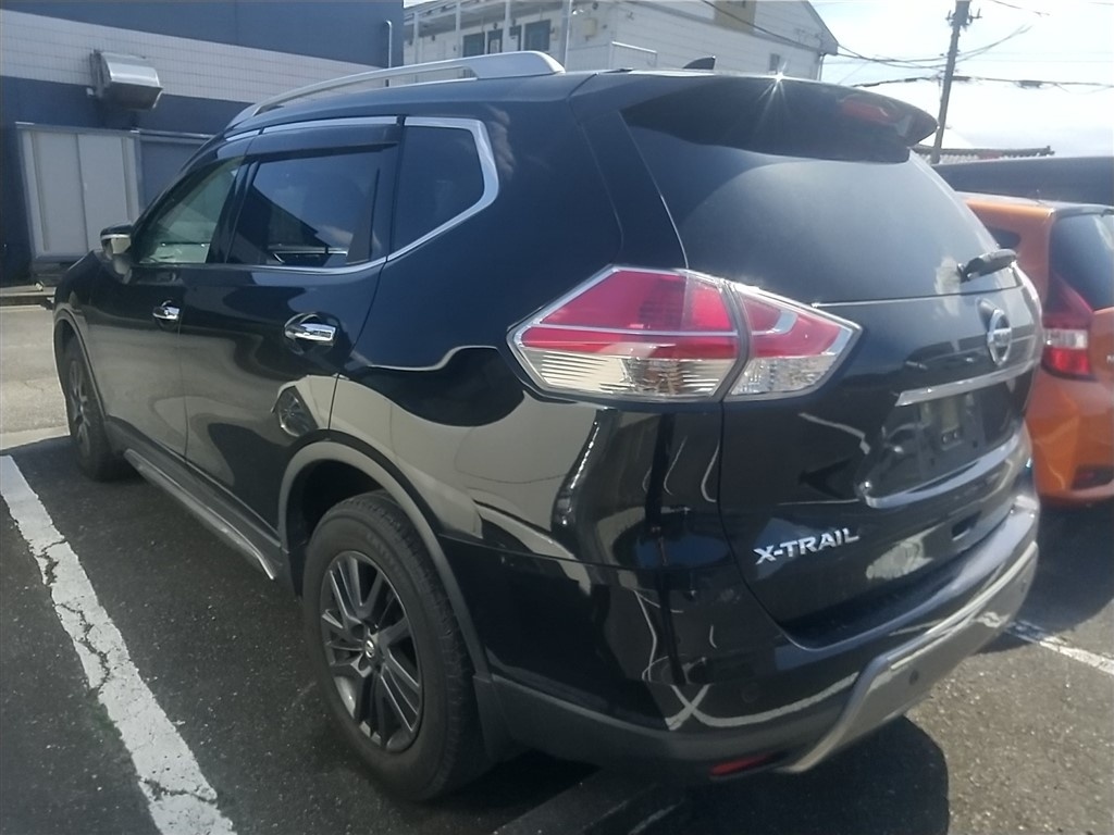 NISSAN X-TRAIL
