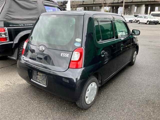 DAIHATSU ESSE