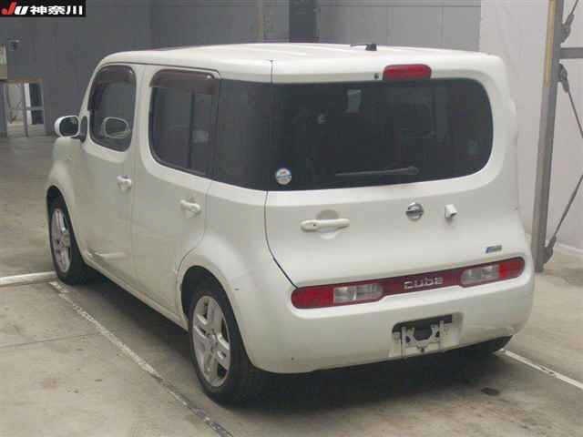 NISSAN CUBE