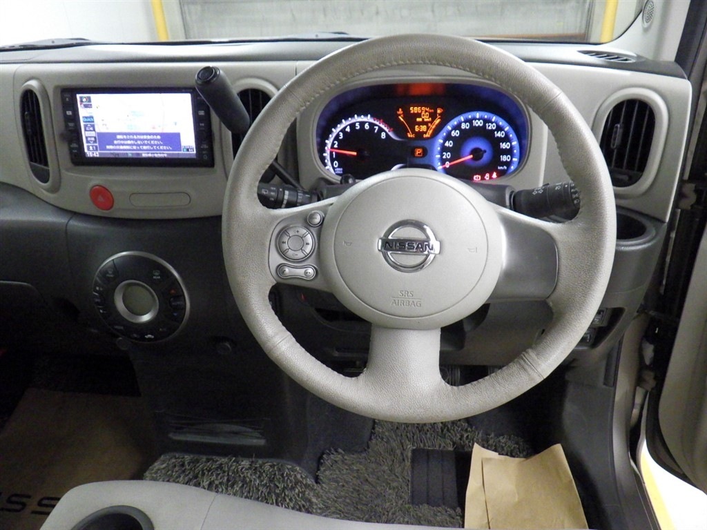 NISSAN CUBE