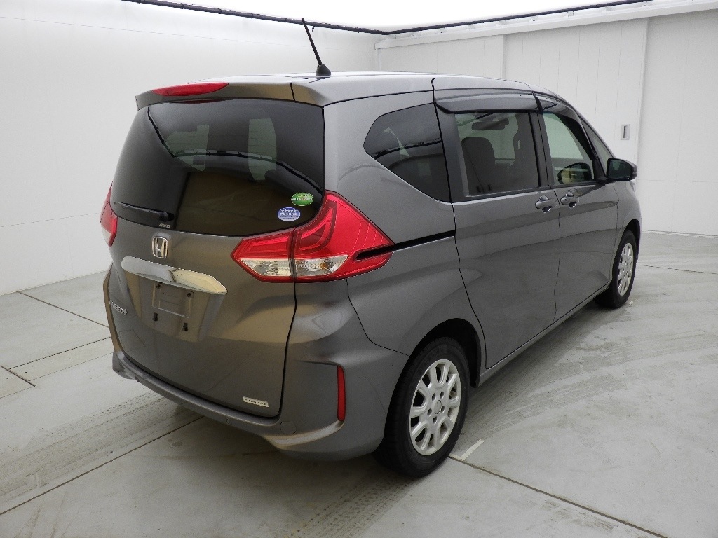 HONDA FREED+
