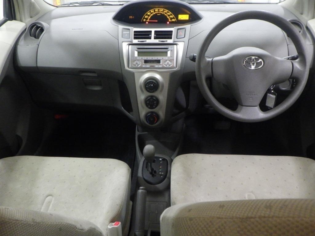 TOYOTA VITZ