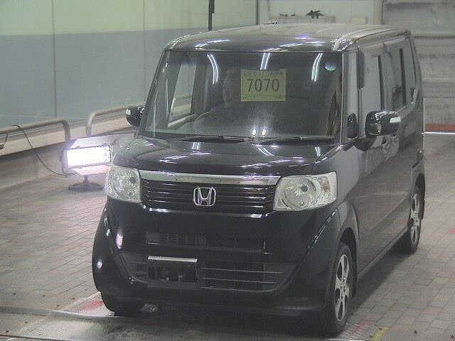 HONDA N-BOX