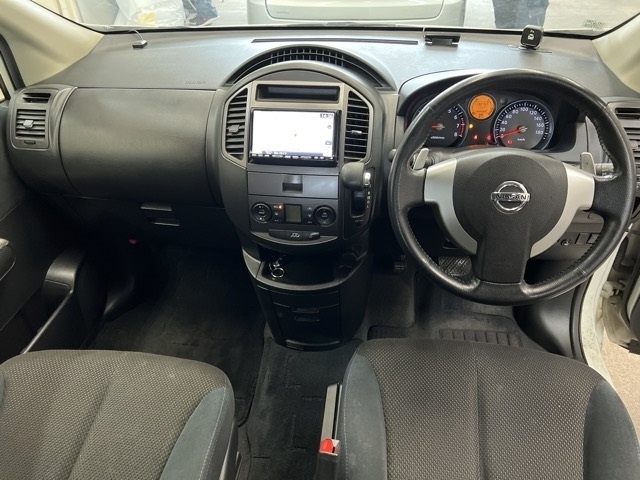 NISSAN LAFESTA