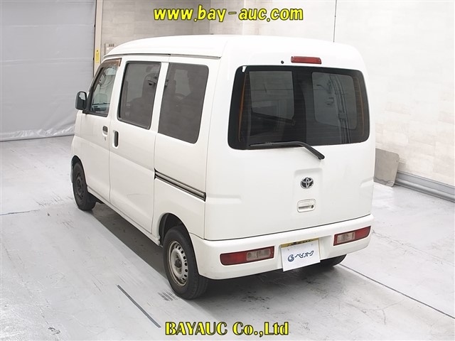 TOYOTA PIXIS VAN