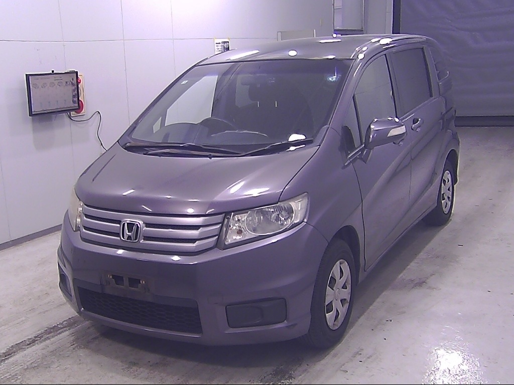 HONDA FREED SPIKE