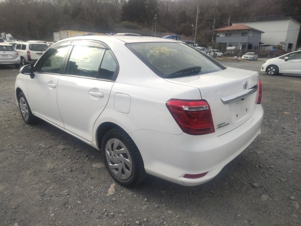 TOYOTA COROLLA AXIO