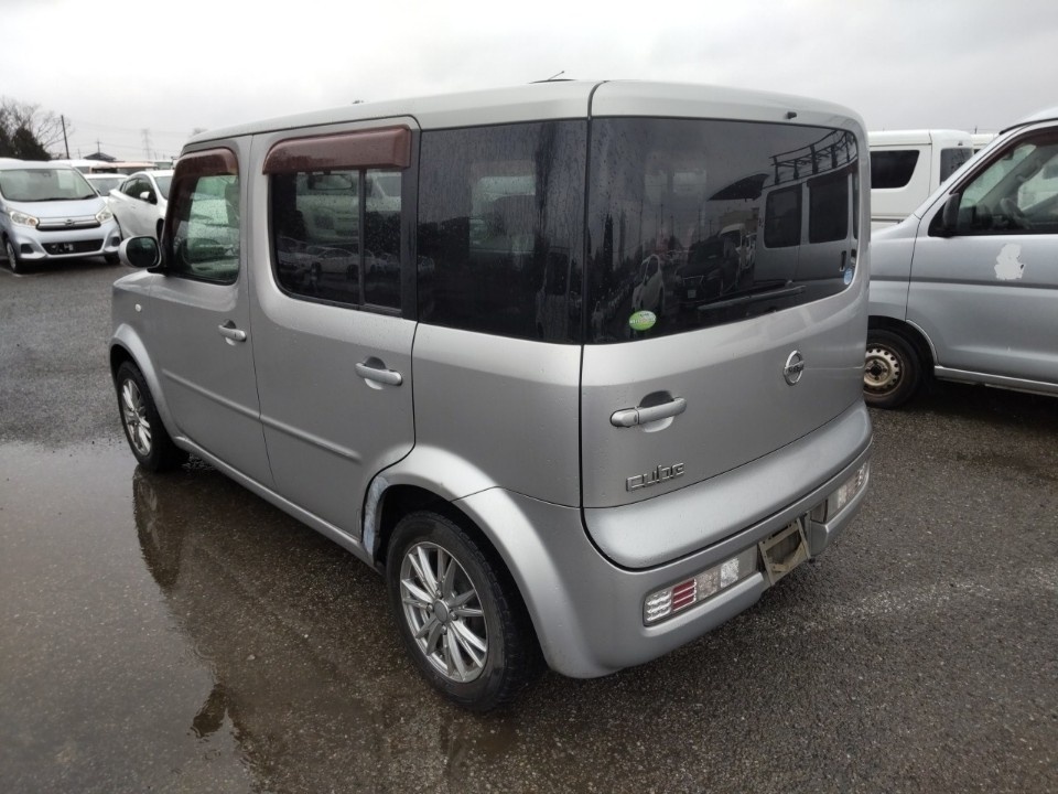 NISSAN CUBE