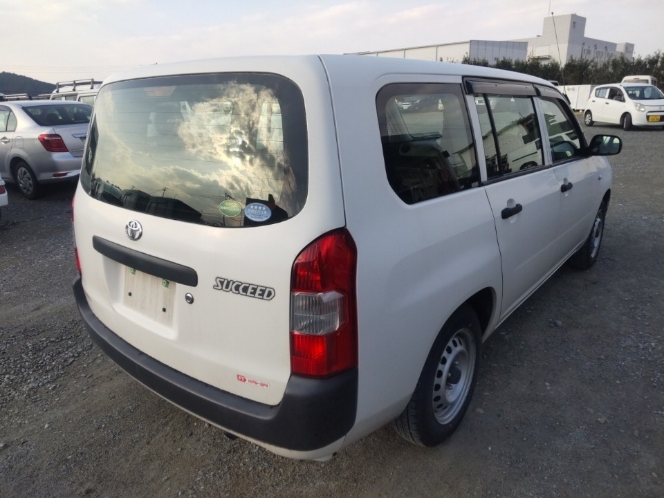TOYOTA PROBOX