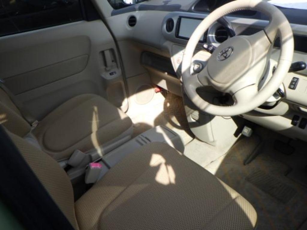 TOYOTA PORTE