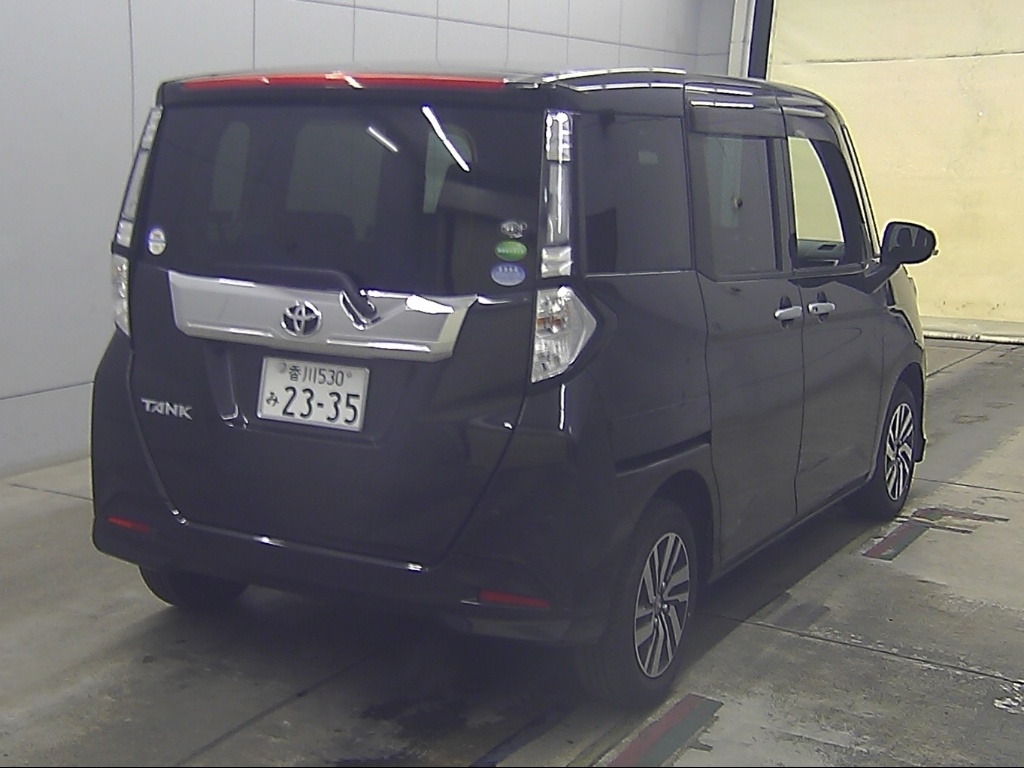 TOYOTA TANK