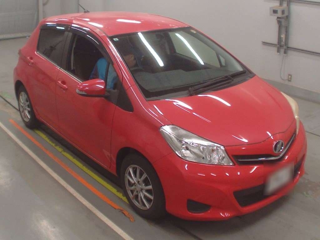TOYOTA VITZ