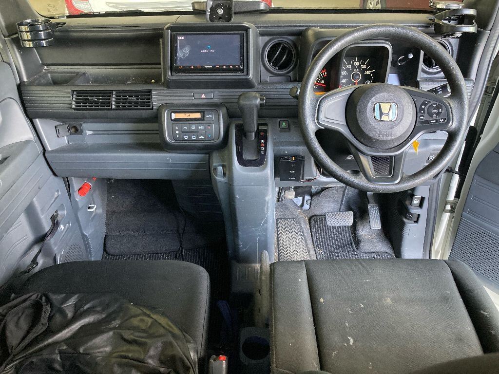 HONDA N-VAN